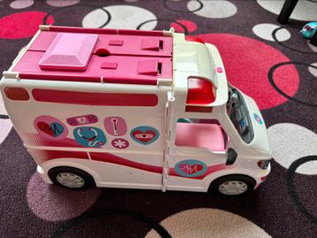 Ambulance/Vehicule médical Barbie beschikbaar voor biedingen