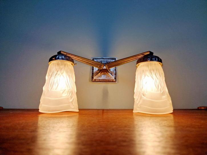 Vernikkelde bronzen wandlamp, Lustrerie Bruxelloise, Antiek en Kunst, Antiek | Verlichting, Ophalen of Verzenden