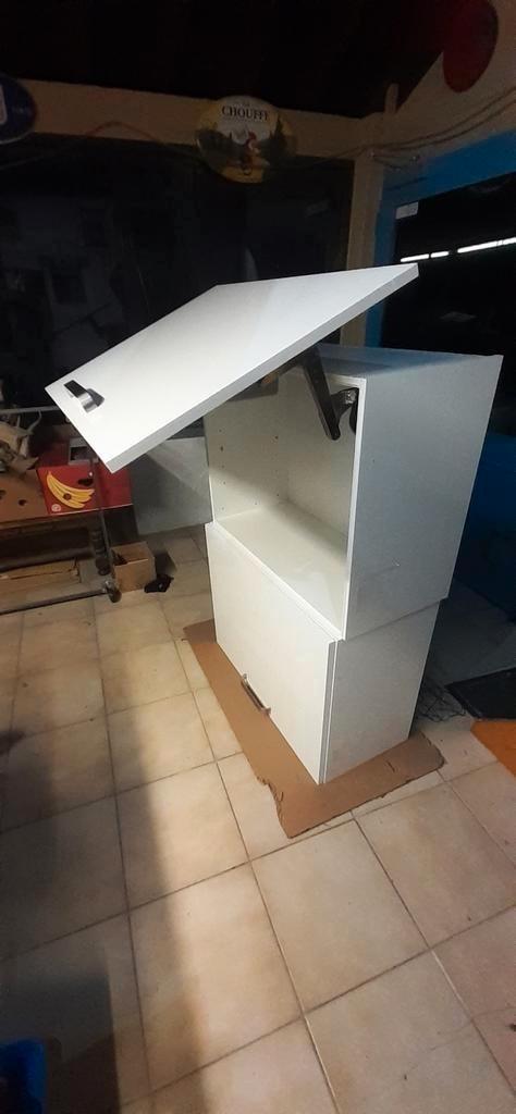 2 Meubles hauts cuisine, Huis en Inrichting, Keuken | Keukenelementen, Zo goed als nieuw, Wit, Ophalen