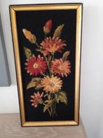 Vintage houten kader met naaiwerk in, Huis en Inrichting, Woonaccessoires | Wanddecoraties, Ophalen of Verzenden, Zo goed als nieuw