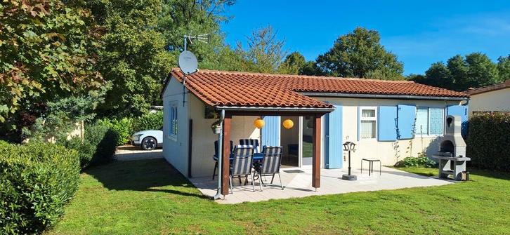 Vakantiehuis op Village Le Chat naast golfbaan in Charente, Vakantie, Vakantiehuizen | Frankrijk, Dordogne, Chalet, Bungalow of Caravan
