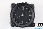 Klok in dashboard VW Passat B8 Sedan, Gebruikt