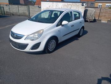 Opel corsa  bj 2011 disponible aux enchères