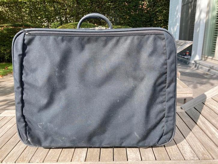 Ruime en lichte kwaliteitsvalies Mandarina Duck -zwart, Handtassen en Accessoires, Koffers, Zo goed als nieuw, Wieltjes, Ophalen