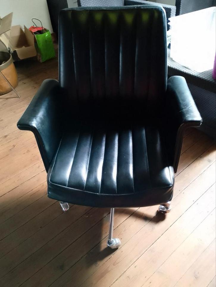 Retro bureaustoel van mijnheer doktor!, Huis en Inrichting, Fauteuils, Leer, Ophalen
