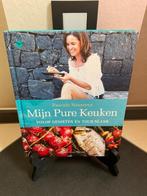 Kookboek Pascale Naessens - Mijn pure keuken 1, Ophalen of Verzenden, Zo goed als nieuw