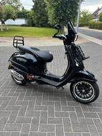 Vespa sprint, Fietsen en Brommers, Scooters | Vespa, Ophalen, Zo goed als nieuw, Benzine, 50 cc