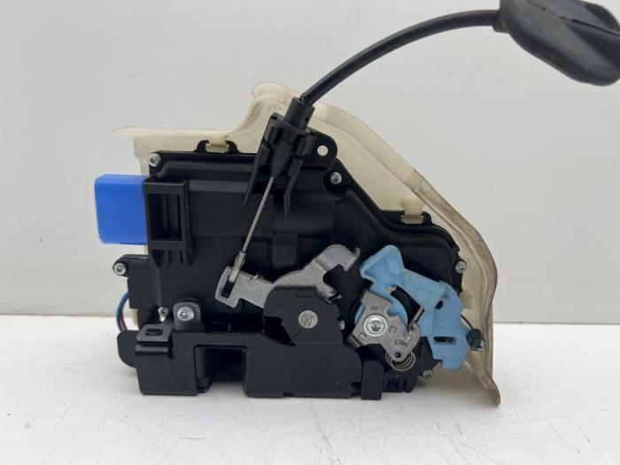 Slot Cilinder achter van een Volkswagen Golf Plus, Auto-onderdelen, Carrosserie, Volkswagen, Gebruikt, 3 maanden garantie, Ophalen of Verzenden
