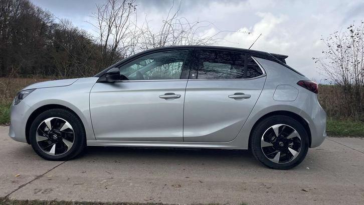 Opel CORSA-E e-Corsa 50 kWh Elégance voiture neuve Prix tva, Auto's, Opel, Particulier, Te koop, Corsa, 360° camera, ABS, Achteruitrijcamera