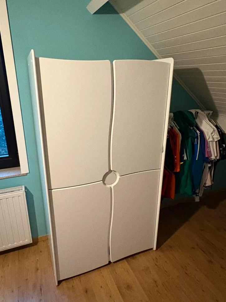 Kinder, babykamer, doorgroeikamer, gelakte witte mdf, Huis en Inrichting, Kasten | Kleerkasten, Gebruikt, Met lade(s), Met deur(en)