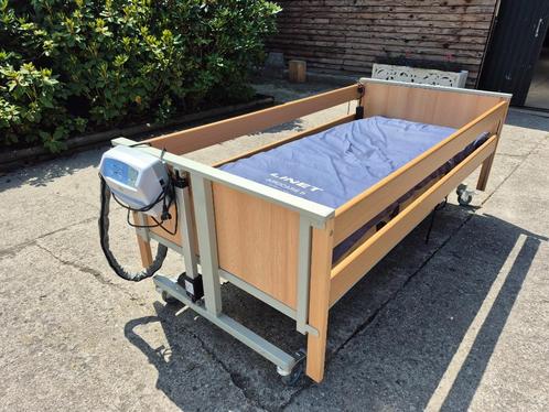 elektrisch hoog-laag bed met alternating matras, Huis en Inrichting, Slaapkamer | Bedden, Zo goed als nieuw, Eenpersoons, 100 cm