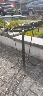Ijzeren onderstel of paraplubak, Ophalen, Zo goed als nieuw