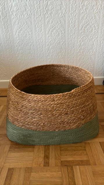 Kerstboom rok van H&M HOME beschikbaar voor biedingen