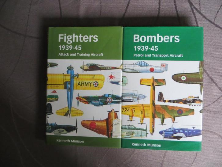 Bombers 1939-45 + Fighters 1939-45, Livres, Guerre & Militaire, Comme neuf, Armée de l'air, Deuxième Guerre mondiale, Enlèvement ou Envoi