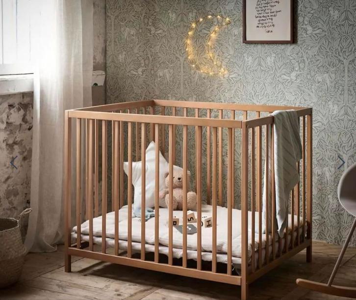 Baby box (Petite Amélie nieuw in doos), Antiek en Kunst, Antiek | Meubels | Bedden, Ophalen of Verzenden
