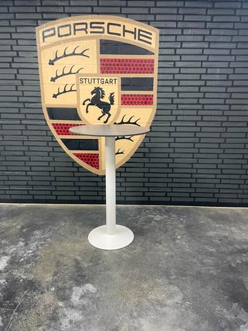 Bartafel  beschikbaar voor biedingen