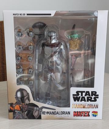 Nieuw! Mafex mandalorian en grogu beschikbaar voor biedingen