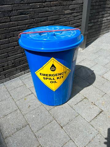 Emergency spill oil kit beschikbaar voor biedingen