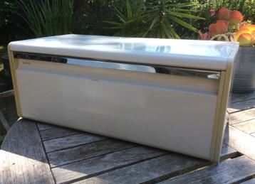 Vintage broodtrommel Brabantia jaren ‘70 beschikbaar voor biedingen