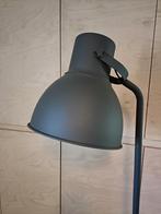 Ikea hektar staande lamp, Huis en Inrichting, Lampen | Vloerlampen, Ophalen, Zo goed als nieuw