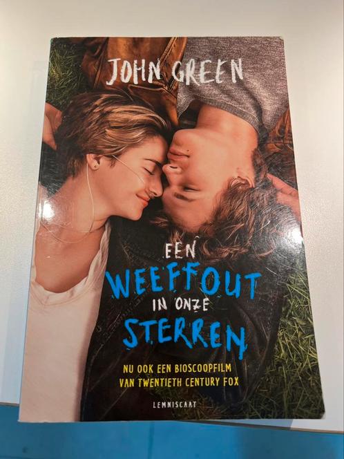 Boek – John Green: Een weeffout in onze sterren, Boeken, Romans, Zo goed als nieuw, Ophalen of Verzenden