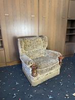 GRATIS 2 stoelen relax en barok  fauteuil  GRATIS, Huis en Inrichting, Gebruikt, Hout, Ophalen
