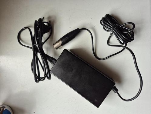 oplader fiets, Fietsen en Brommers, Elektrische fietsen, Nieuw, Overige merken, Ophalen of Verzenden