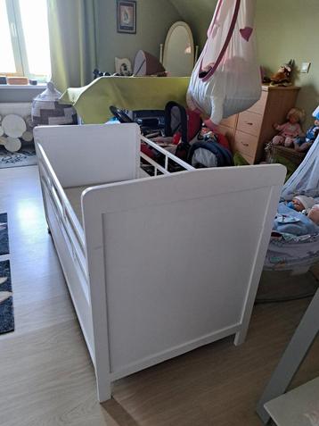 Kinderbedje met een zeer nette matras, Huis en Inrichting, Woonaccessoires | Kamerschermen, Ophalen, Gebruikt