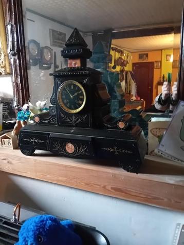 horloge en marbre beschikbaar voor biedingen