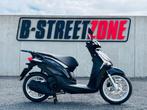 SALONCONDITIES! PIAGGIO Liberty 125 E5+, Motos, Motos | Piaggio, Scooter, Entreprise, Permis Moto A1 minimum, Éclairage LED