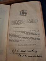 Rooms misaal en communiprenten, Ophalen