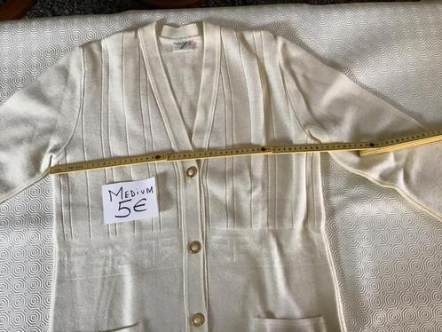 witte gilet trui dames maat medium aan 5 euro, Kleding | Dames, Truien en Vesten, Zo goed als nieuw, Maat 38/40 (M), Ophalen of Verzenden