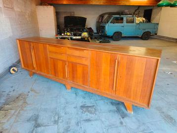 Lange dressoir / midboard (300cm) beschikbaar voor biedingen