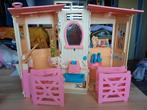 Vintage Barbie écurie et poulain 2002 (pas d'envoi), Kinderen en Baby's, Speelgoed | Poppen, Ophalen, Gebruikt, Barbie