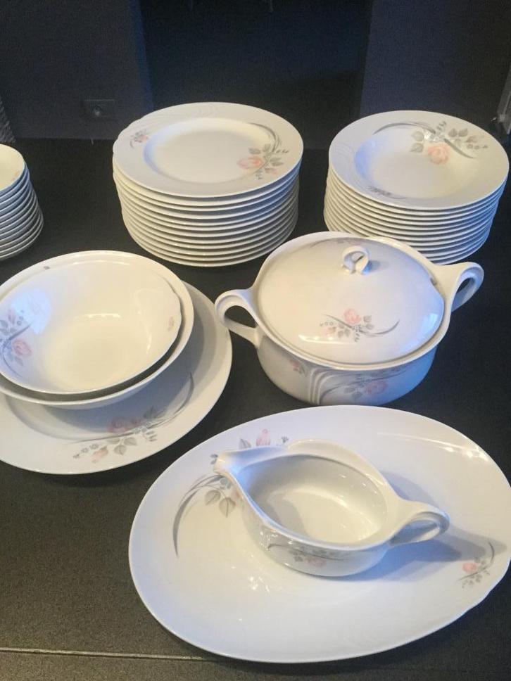 eetservies, Huis en Inrichting, Keuken | Servies, Nieuw, Compleet servies, Overige stijlen, Porselein, Ophalen