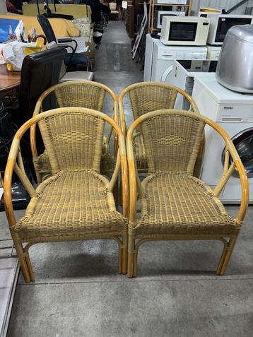 4 chaises de trasses beschikbaar voor biedingen