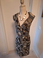 Mooie mouwloze jurk in donkere print  met ketting, Ophalen of Verzenden, Zo goed als nieuw, Maat 36 (S), Blauw