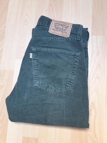 Levi's 551 - Donkergroen ribfluweel - W32 / L34 beschikbaar voor biedingen