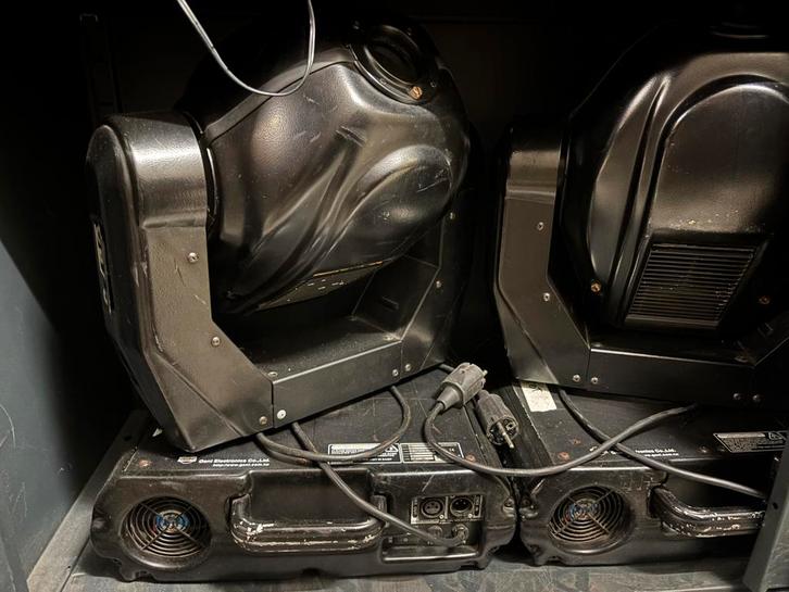 8x Geni Oby 5U moving head, Muziek en Instrumenten, Licht en Laser, Gebruikt, Licht, Geluidgestuurd, Kleur, Stroboscoopeffect