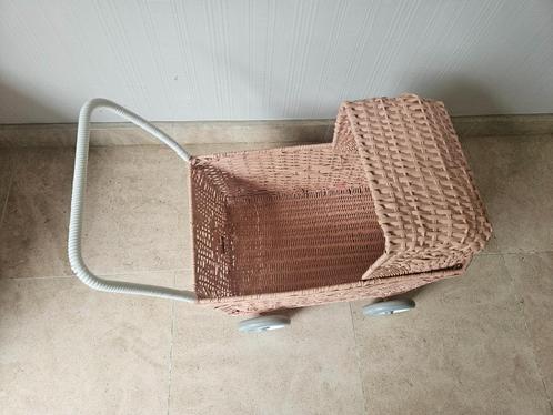 Olli Ella rotan poppenwagen, Kinderen en Baby's, Speelgoed | Poppen, Zo goed als nieuw, Babypop, Ophalen