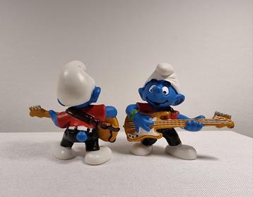 Smurf bassist band beschikbaar voor biedingen