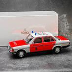 Mercedes Benz 200 W123 Norev 1/18, Hobby en Vrije tijd, Ophalen of Verzenden, Nieuw, Auto, Norev