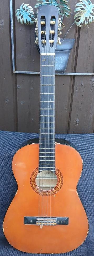 Gitaar Hohner Mc 05 Antiek 35 jaar oud  beschikbaar voor biedingen