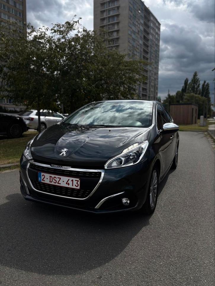 Peugeot 208 1.2 benzine automaat, Auto's, Peugeot, Particulier, ABS, Achteruitrijcamera, Adaptieve lichten, Airbags, Airconditioning