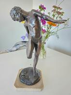 giovanni de martino boy with the crab, Ophalen of Verzenden, Brons