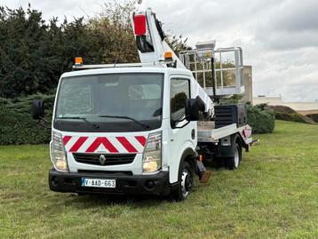 Renault Maxyti nacelles beschikbaar voor biedingen