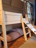 Kinderkamer (stapelbed boomhut en bureau+kast), Kinderen en Baby's, Ophalen, Stapelbed
