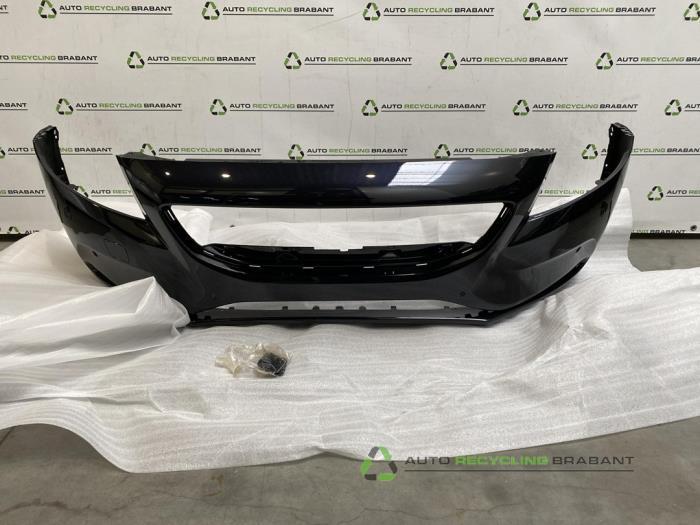 Pare-chocs avant d'un Volvo V40, Autos : Pièces & Accessoires, Carrosserie & Tôlerie, Pare-chocs, Utilisé, 3 mois de garantie