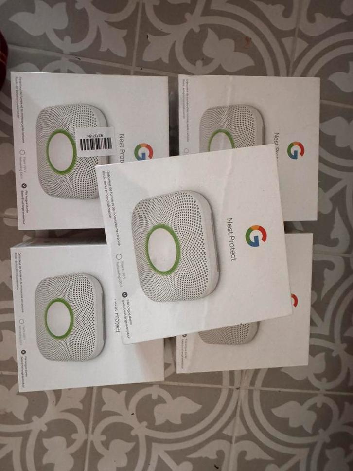 Lot google nest, Doe-het-zelf en Bouw, Alarmsystemen, Zo goed als nieuw, Ophalen