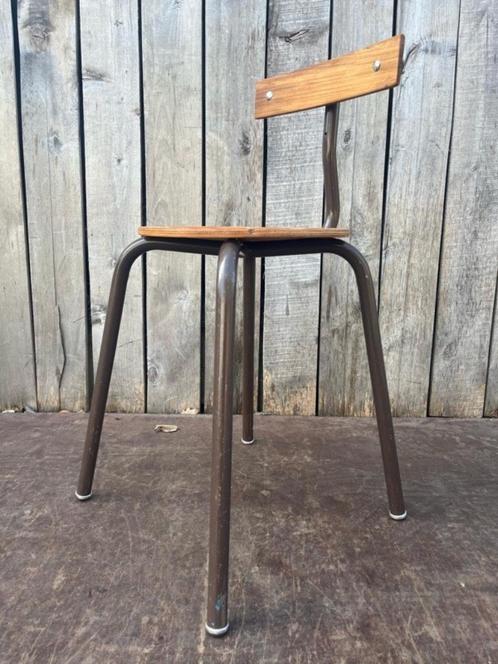 Vintage Upcycled Industriële Kruk – zithoogte = 49cm (8stks), Huis en Inrichting, Krukjes, Gebruikt, IJzer, Ophalen of Verzenden